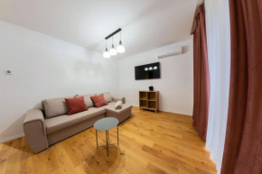 Citadela Brand New 1BR Apartment w security